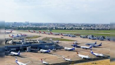 Delhi एयरपोर्ट पर ATC सिस्टम की बड़ी चूक! सॉफ्टवेयर आउटेज के कारण सैकड़ों फ्लाइट्स प्रभावित, जानिए विस्तार