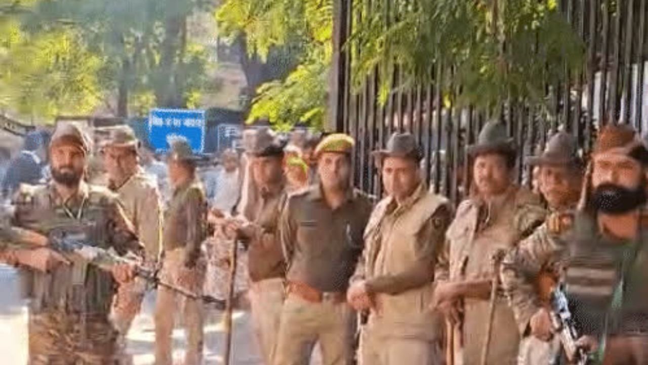 Kota Collectorate Bomb Threat: ईमेल में बम धमाका! कोटा कलेक्टरेट खाली कराया गया, बड़ा रहस्य क्या छिपा है?